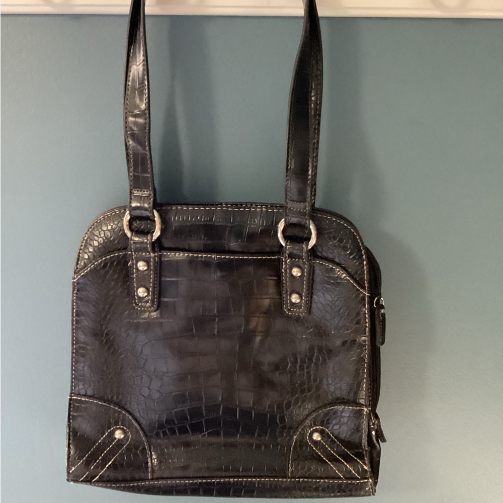 Elegant Black Crocodile-Embossed Tote Bag